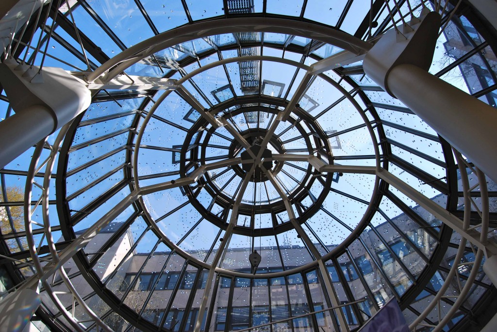 Cúpula centro comercial, Dusseldorf. Copyright Hernando Reyes.