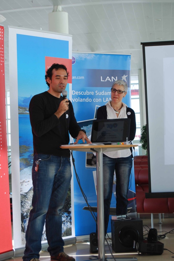 Eddy Lara y María Victoria Rodríguez, organizadores del encuentro. Barcelona, abril 2011