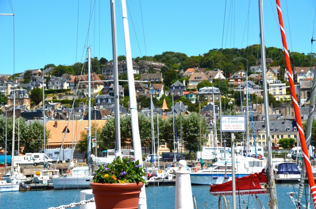 Dauville, Francia. Copyright Hernando Reyes.