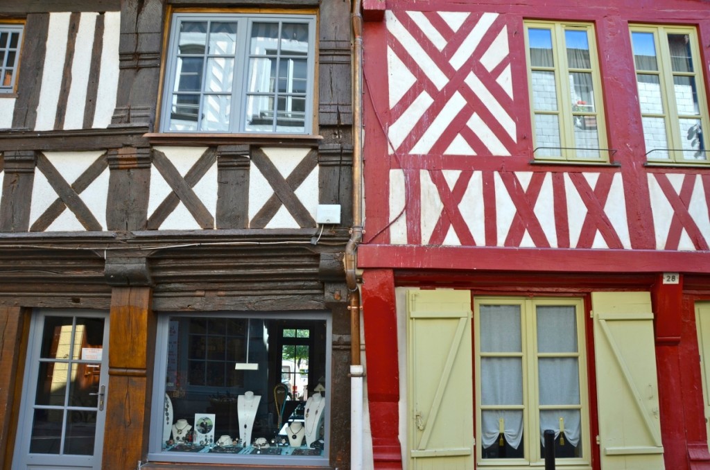 Dos fachadas. Honfleur, Francia. Copyright Hernando Reyes
