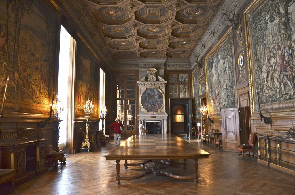Sala de los Tapices, Castillo de Chantilly, Francia. Copyright Hernando Reyes.
