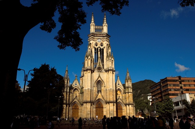 Templo de Lourdes en el Parque de Chapinero