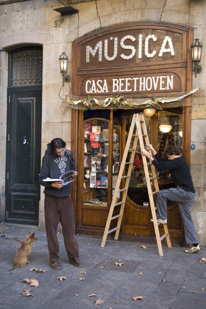 Tienda de música en Barcelona. Foto cortesía de Jonathan Alonso.