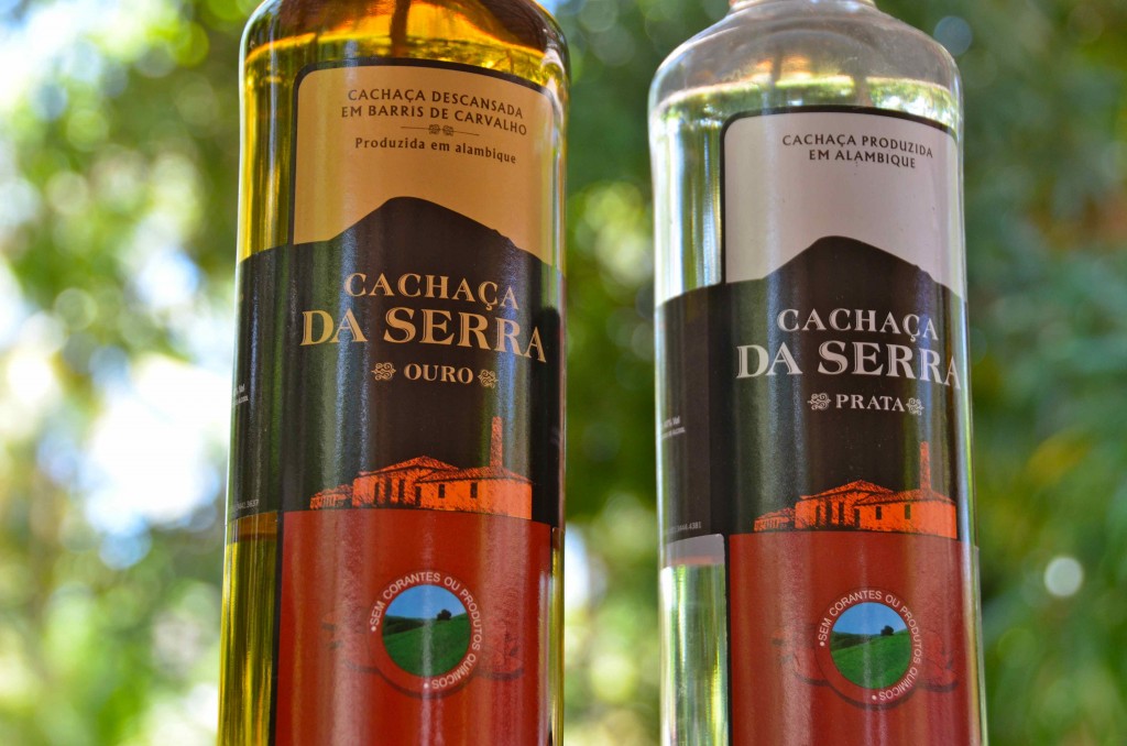 Fabricación artesanal de cachaça en Ingenio Canoas. Copyright Hernando Reyes.