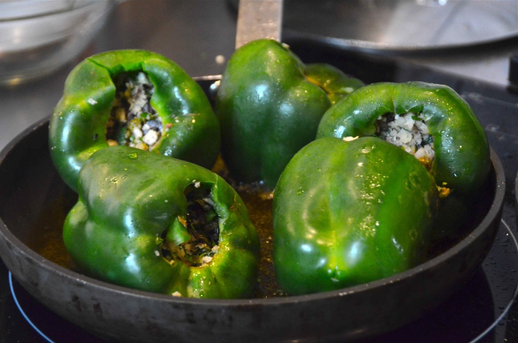 Receta maltesa de pimientos rellenos. Copyright Hernando Reyes