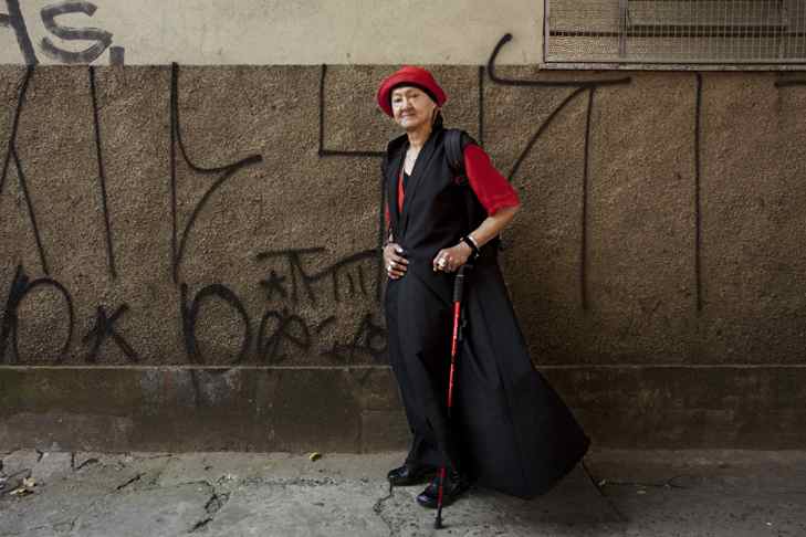 Retrato de una mujer que vive en las calles del centro de Sao Paulo. Copyright Raoni Maddalena