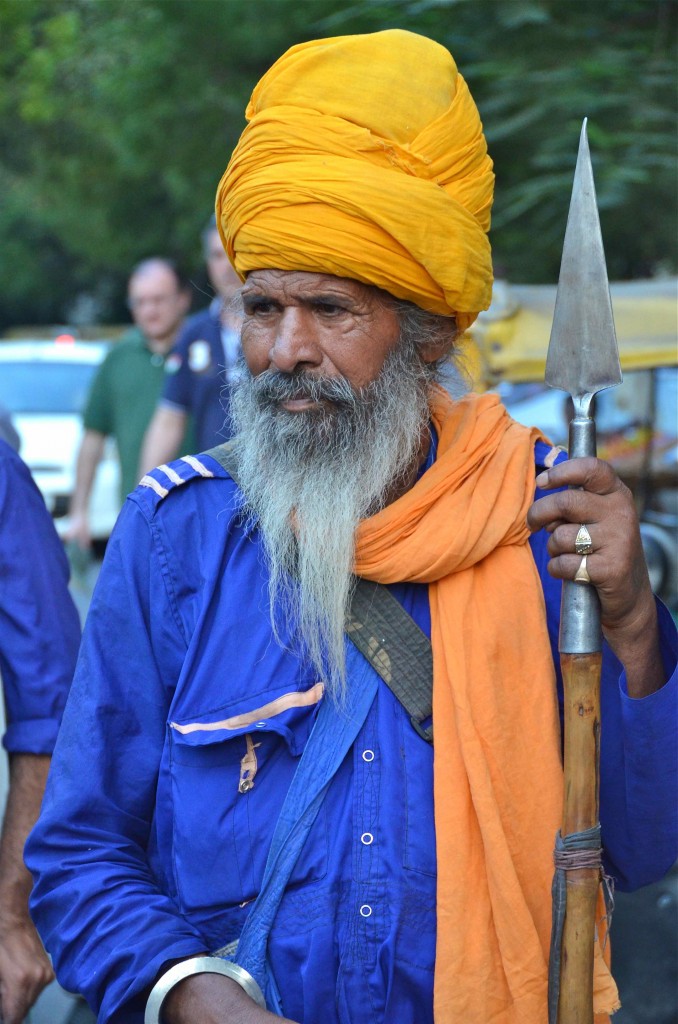 Sikh en el templo de Gurudwara Bangla Sahib. Delhi, India. Copyright Hernando Reyes