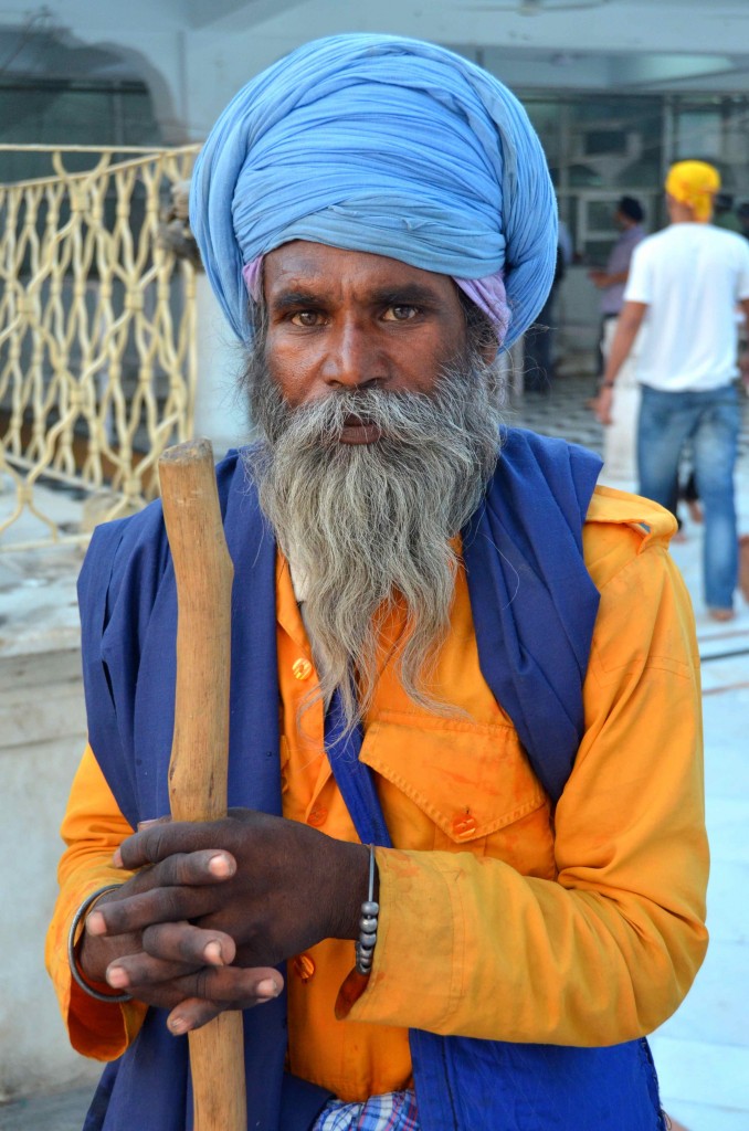 Sikh en el templo de Gurudwara Bangla Sahib. Delhi, India. Copyright Hernando Reyes