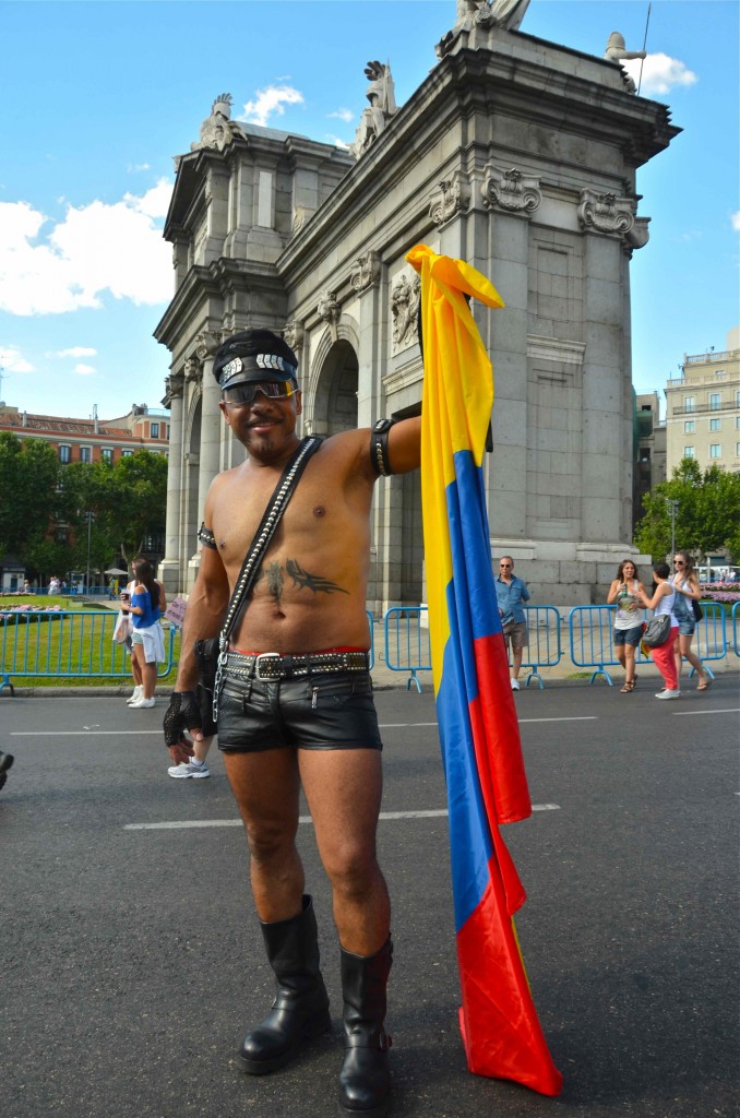 Representación colombiana en el Día del Orgullo Gay, Madrid 2012. Copyright Hernando Reyes