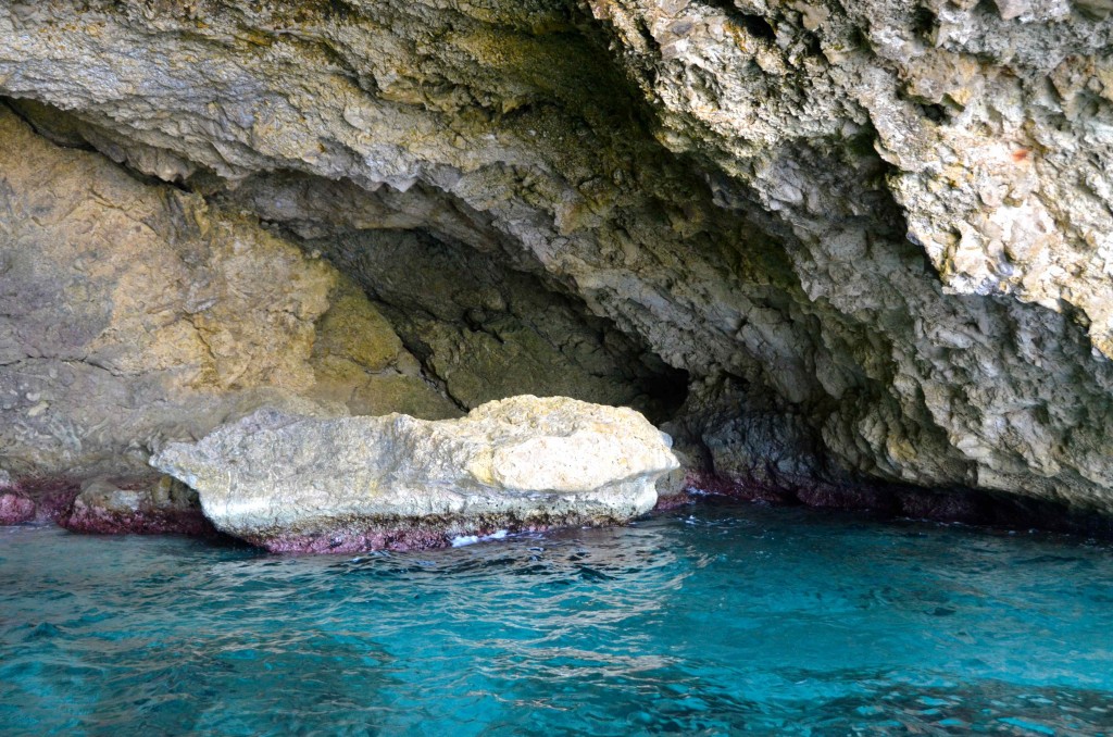 The Blue Room. una de las más bellas cuevas del Caribe holandés, Curaçao. Copyright Hernando Reyes