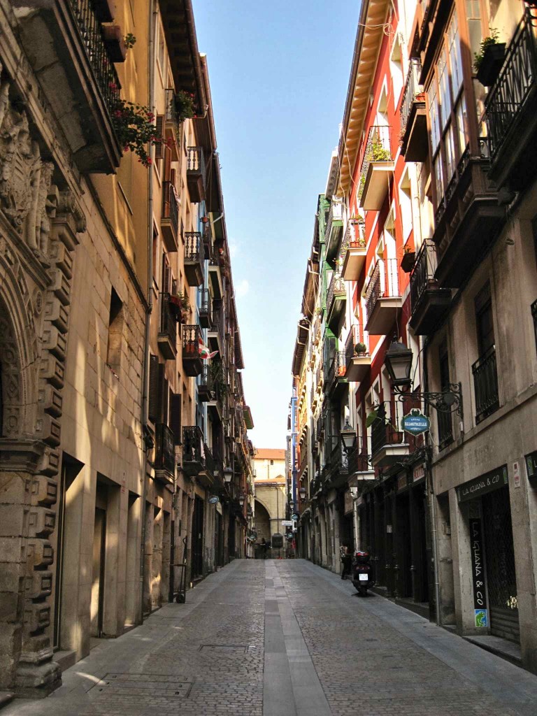 Siete Calles. Calle del Casco Viejo. Bilbao. Copyright Araceli Viquiera.